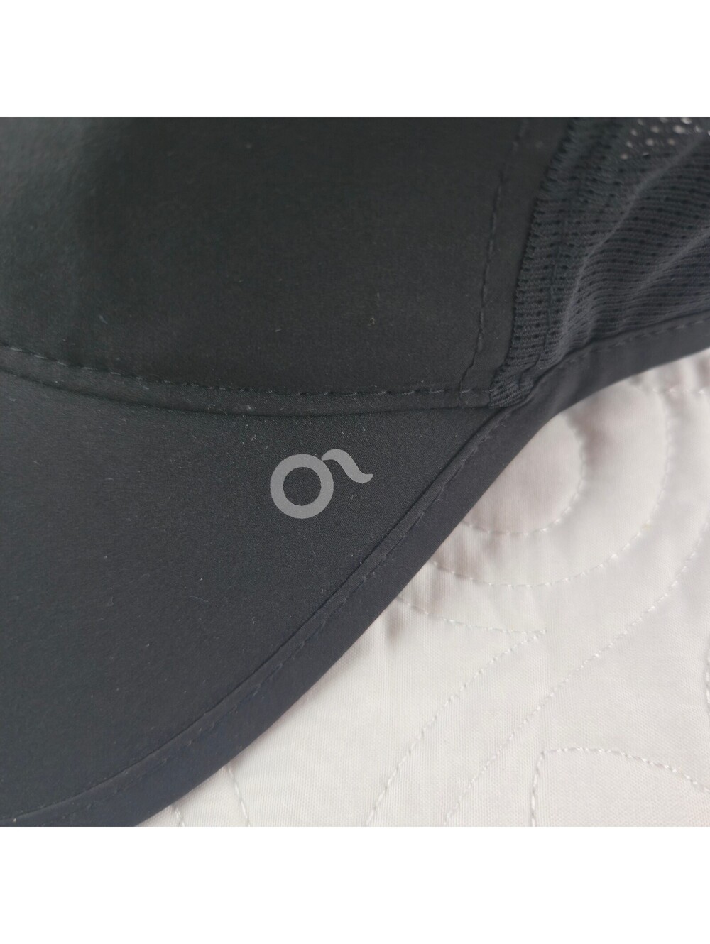 Ponyflo Ava Performance Ponytail Baseball Cap Black Mesh Back UPF 50+ OS - Picture 2 of 5
